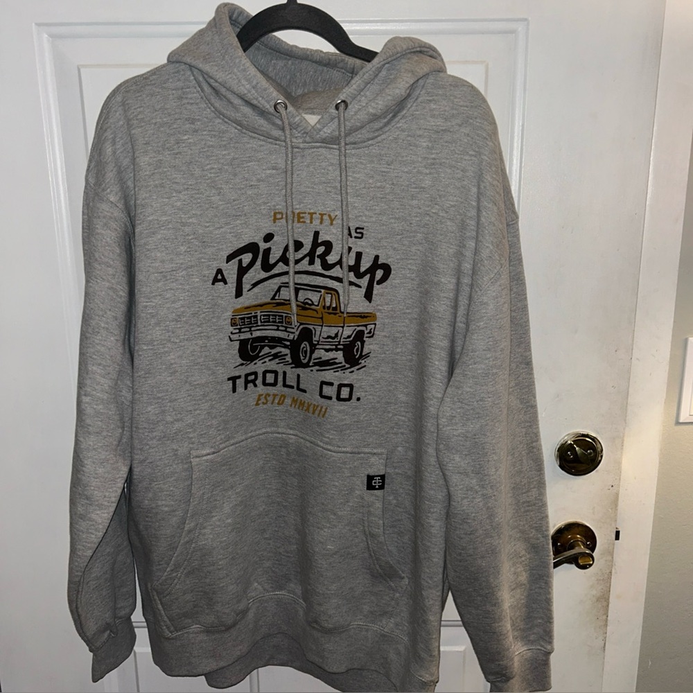 Troll Co Ladies Pretty As A Pickup 70 % Cotton Oversized Sweatshirt Size XL